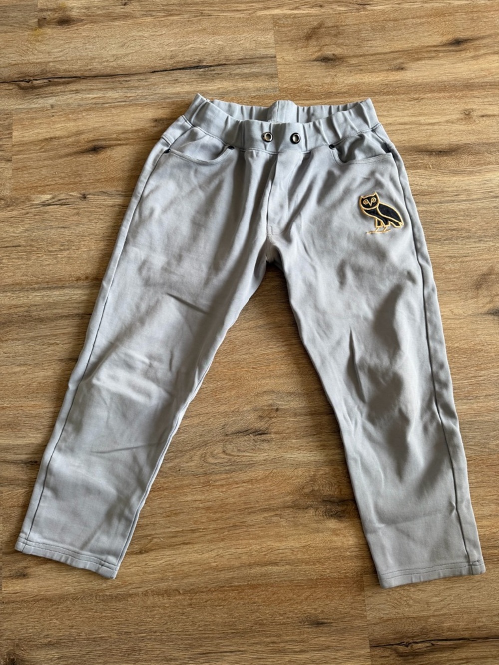 OVO Women's Light Gray Capri sweat Pants with Owl Patch